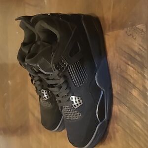 Air Jordan 4 Retro “Black Cat 2020